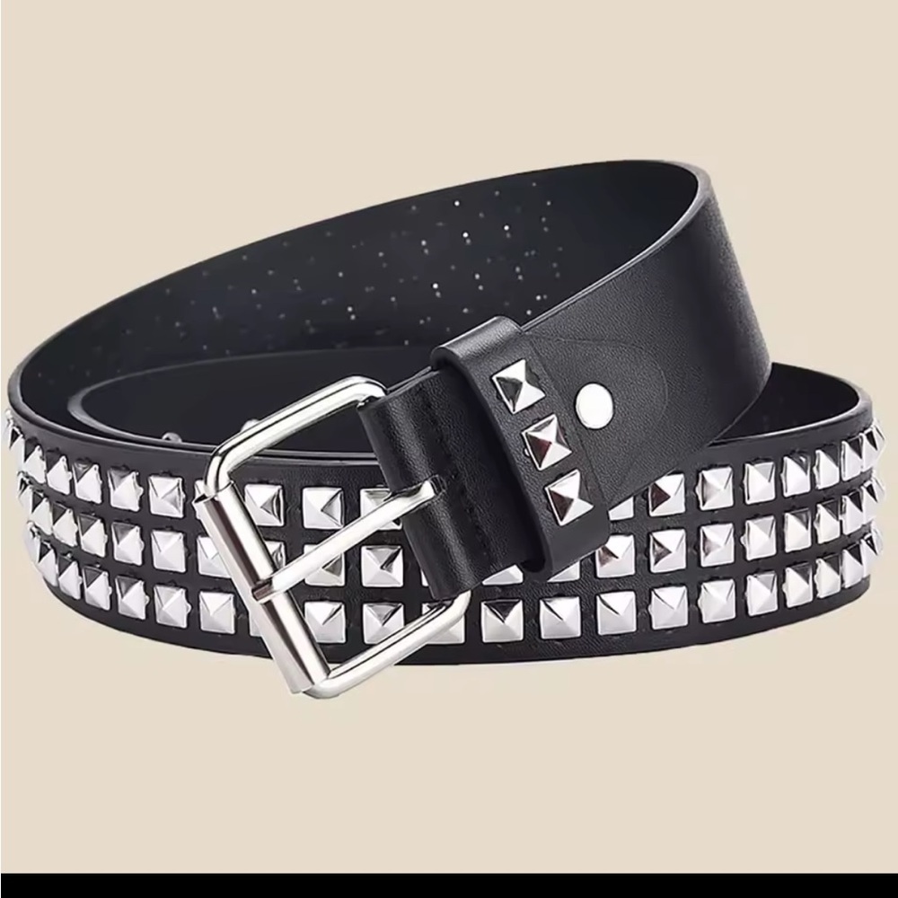 Unisex Black Studded Belt 43”